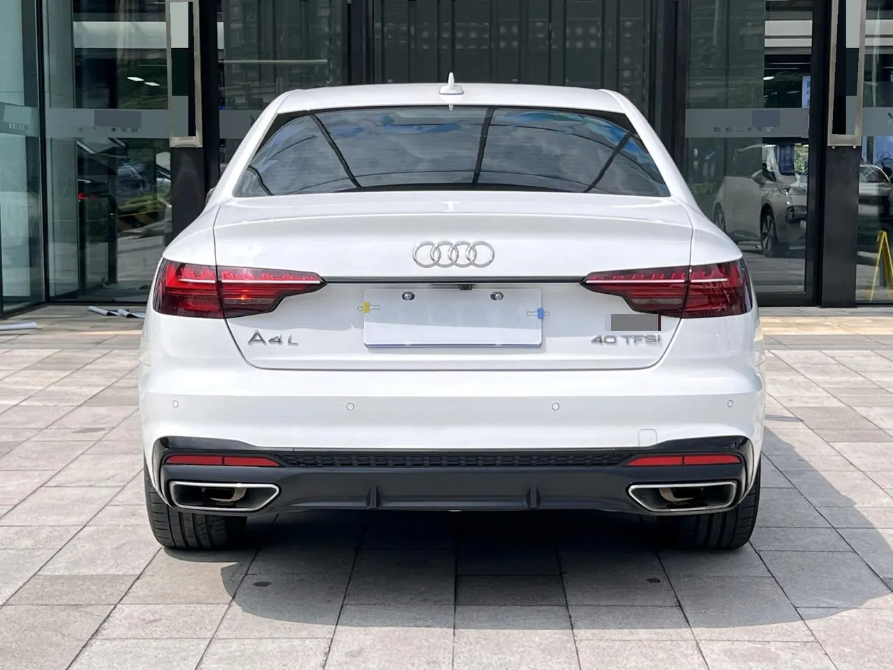 Audi 2024 A4L 2.0TFSI 40TFSI Deluxe Dynamic Automatic 3