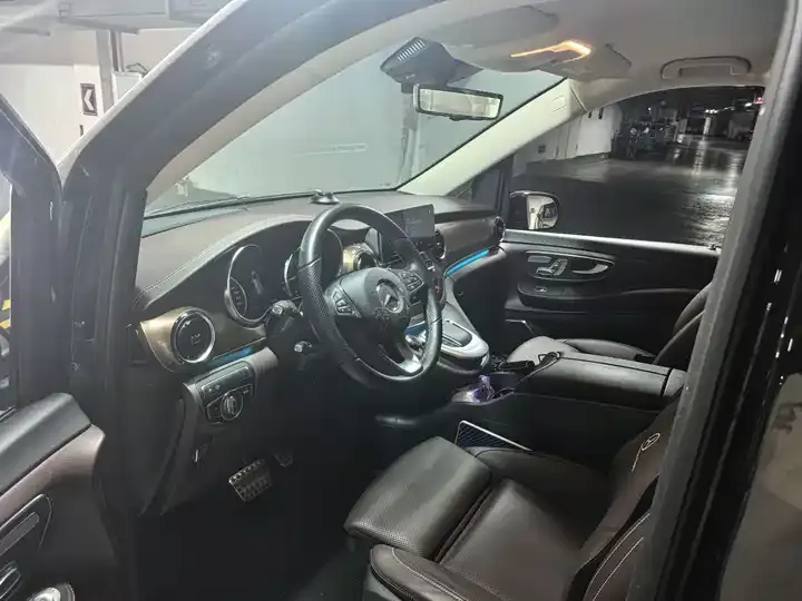 Mercedes Benz V-Class 2022V 260 L Long Wheelbase Deluxe Edition 10