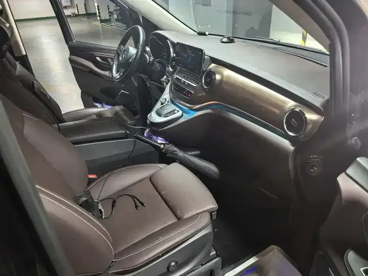 Mercedes Benz V-Class 2022V 260 L Long Wheelbase Deluxe Edition 7
