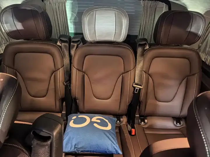 Mercedes Benz V-Class 2022V 260 L Long Wheelbase Deluxe Edition 9