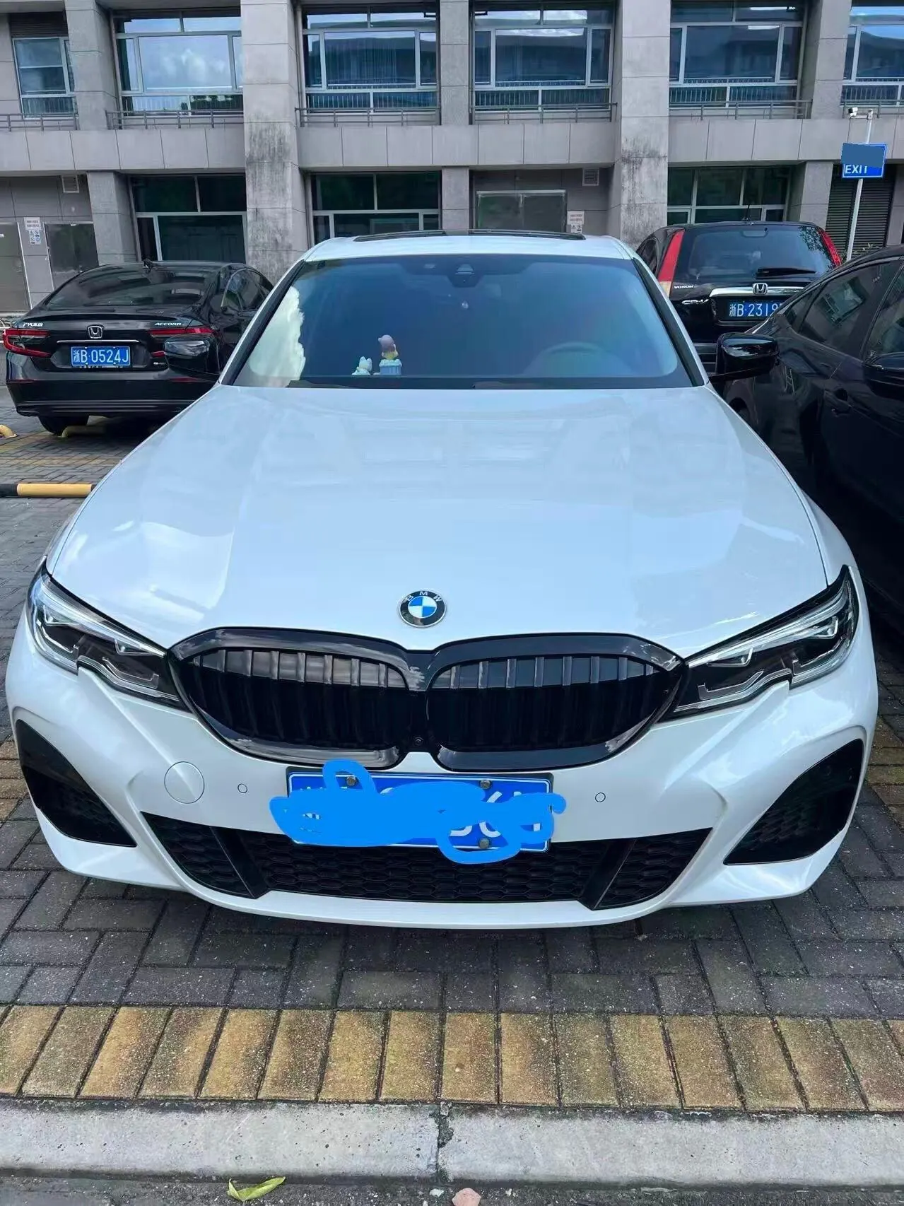 BMW 3 Series 2021 325Li 2.0T M Sports Obsidian Night Suit Automatic Gear 5