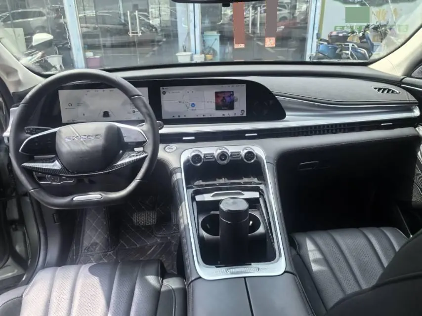 Xingtu 2024 Lingyun 1.6T 300T Two-Drive Xingyao Edition Automatic Gear 3