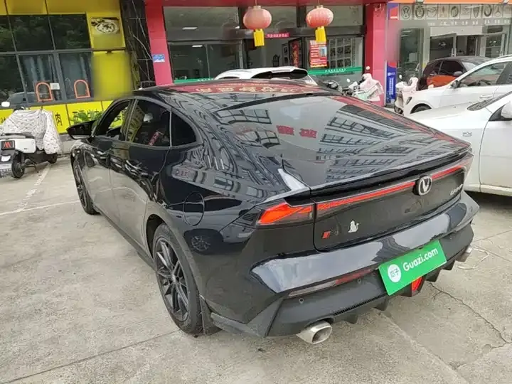 ChangAn UNI-V 2023 1.5T Honorable Model 5