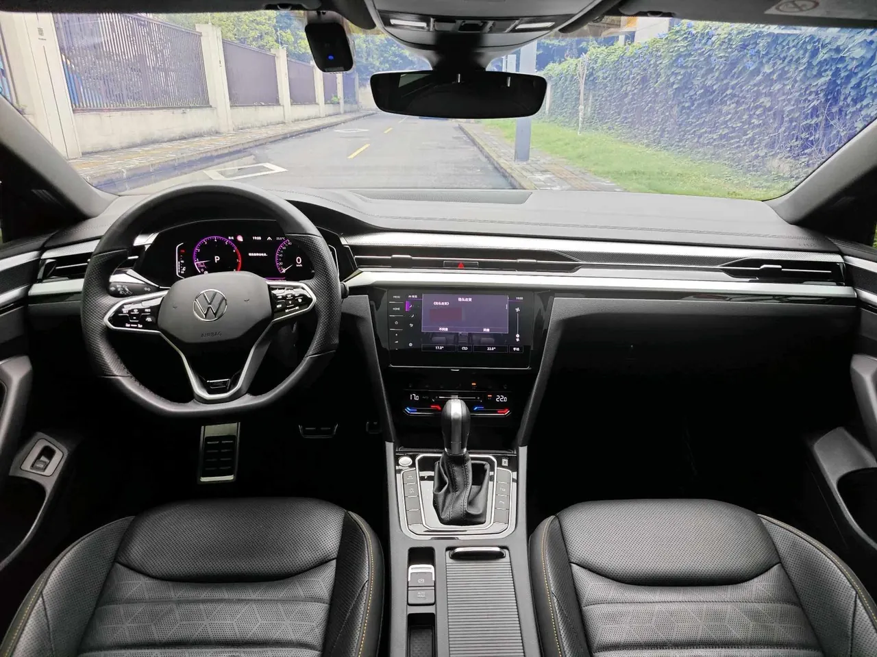 Volkswagen 2024 CC 2.0TSI 380TSI eye-catching automatic transmission 6