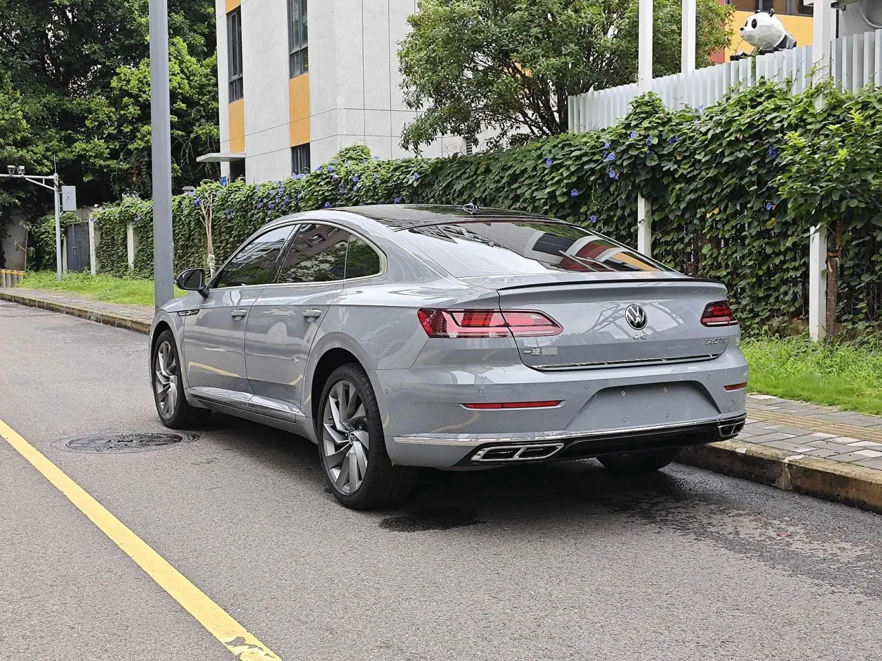 Volkswagen 2024 CC 2.0TSI 380TSI eye-catching automatic transmission 8