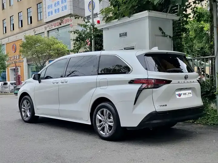 Sana SIENNA 2024 2.5L Hybrid Comfort Edition 4