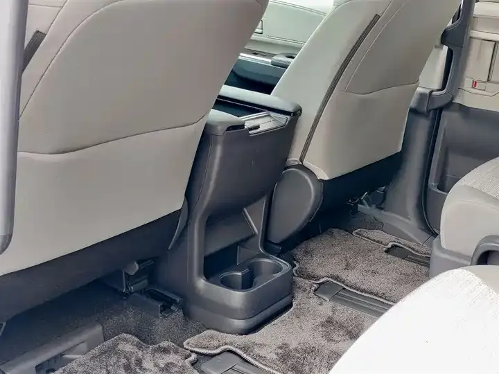 Sana SIENNA 2024 2.5L Hybrid Comfort Edition 9
