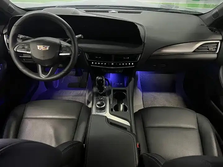 Cadillac CT5 2024 28T Luxury Pro 9