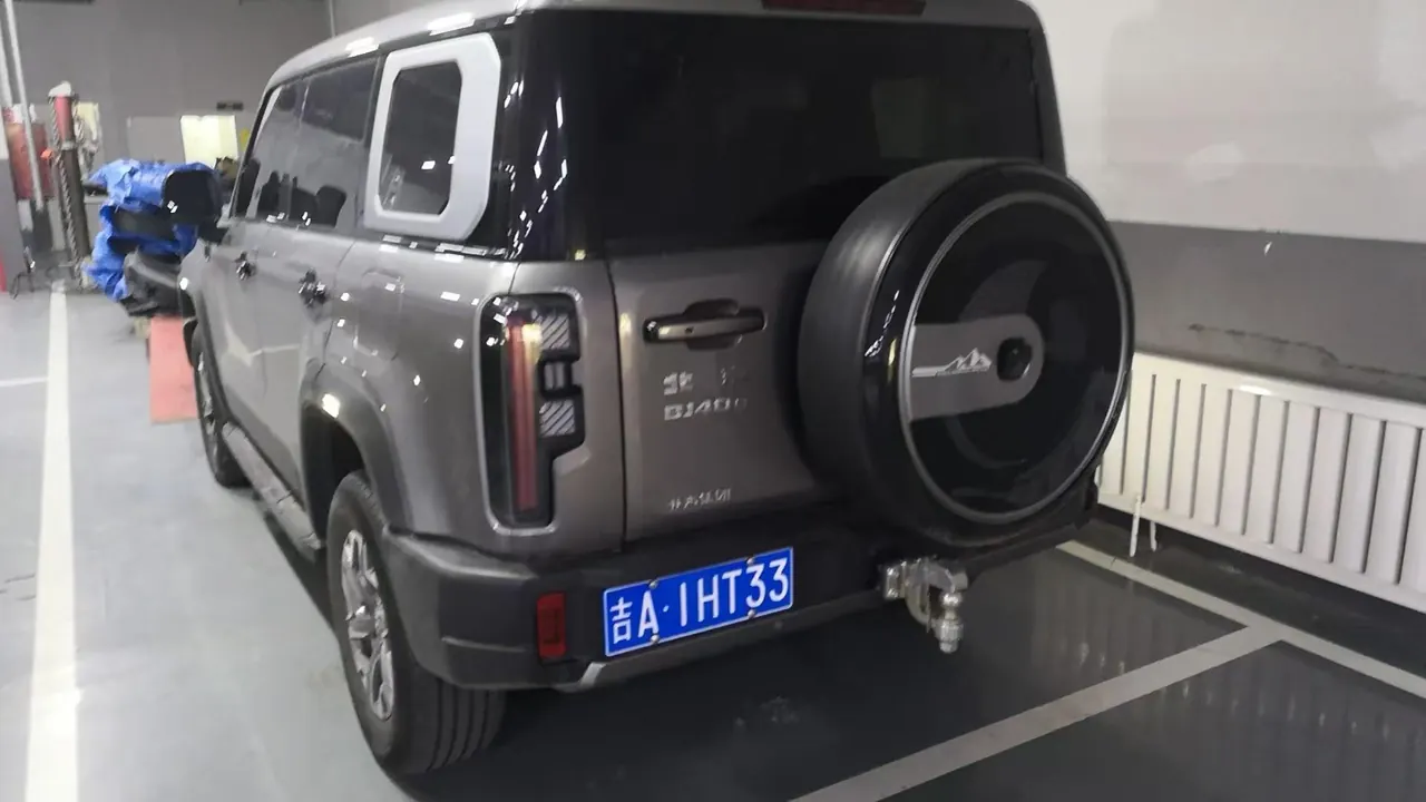 Beijing 2024 BJ40 2.0T City Hunter Edition Chivalrous Automatic Gear 4