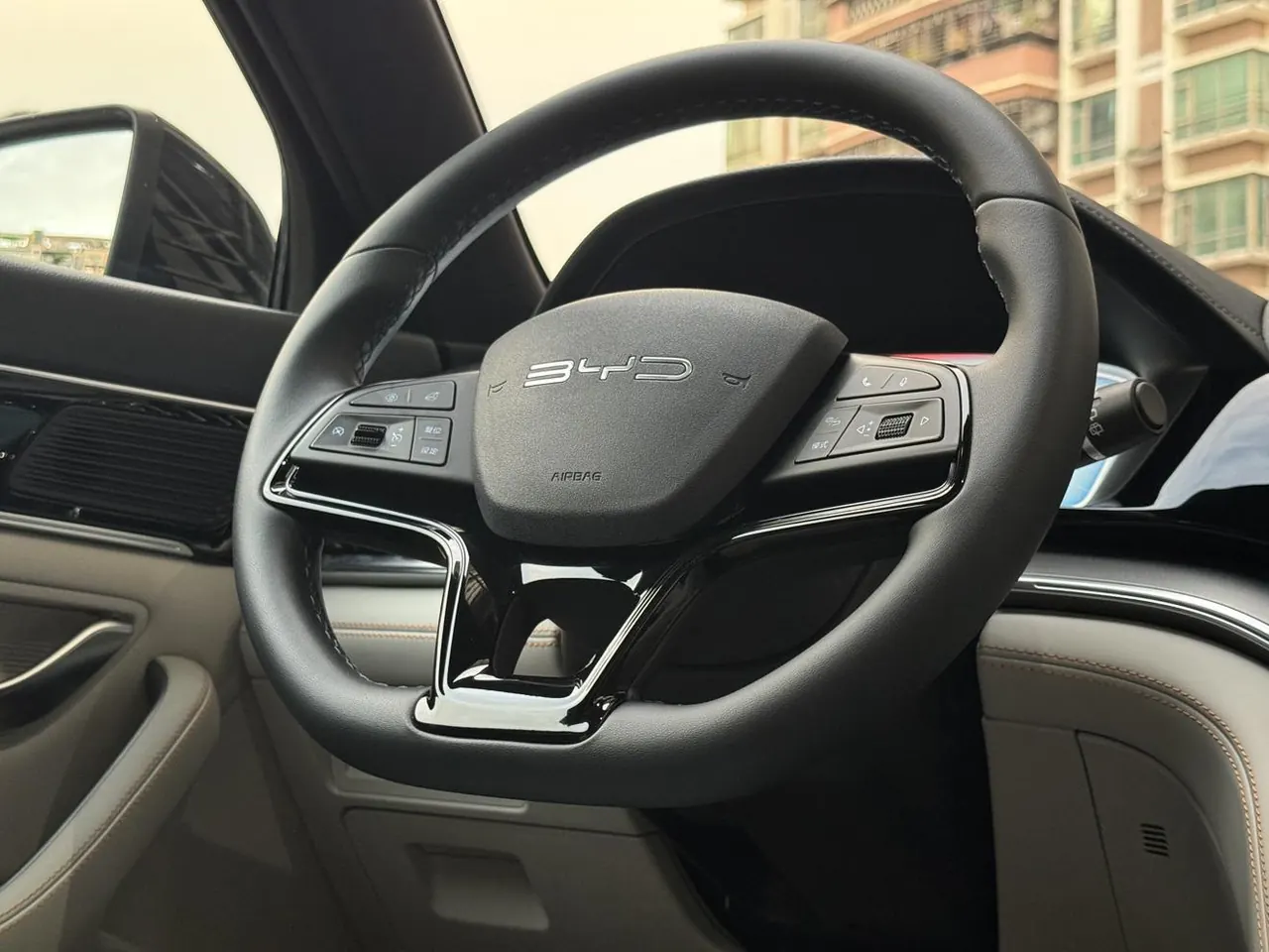 BYD Song PLUS New Energy 2024 Song PLUS DM-i 1.5 Stepless Glory Edition 110km Flagship Automatic Gear 11