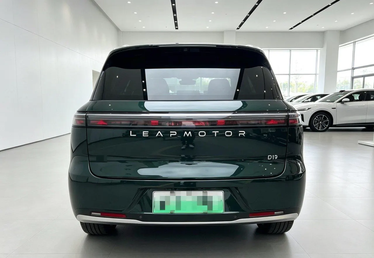 Leapmotor 2026 D 19 500 Zhizun Edition 6-seat Automatic Gear 5