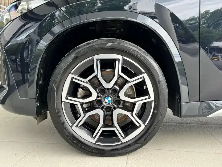 BMW X1 2023 sDrive25Li M Sport Suit 7