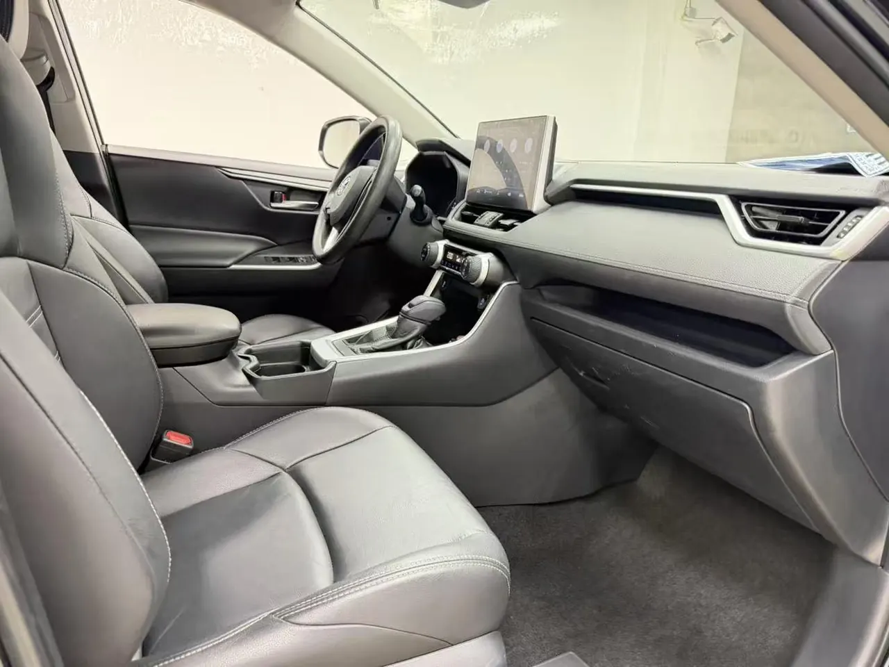 Toyota 2020 Willanda 2.0 Stepless Two-Drive Deluxe Automatic Gear 6