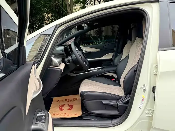 Dolphin 2021 405km Free Edition 7