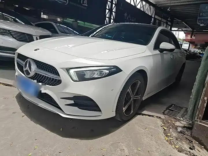 Открыть галерею: Mercedes Benz A- Class 2022 Model Facelift Three A 200 L Sport Sedan Fashion Version