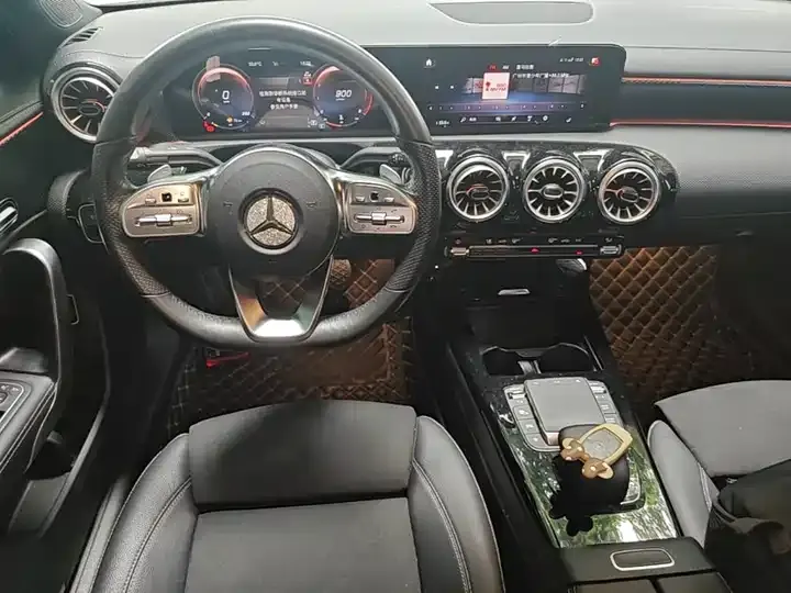 Mercedes Benz A- Class 2022 Model Facelift Three A 200 L Sport Sedan Fashion Version 10