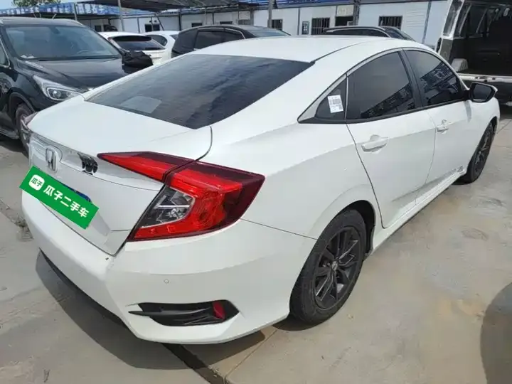Civic 2019 220TURBO CVT Dynamic Edition Country VI 7