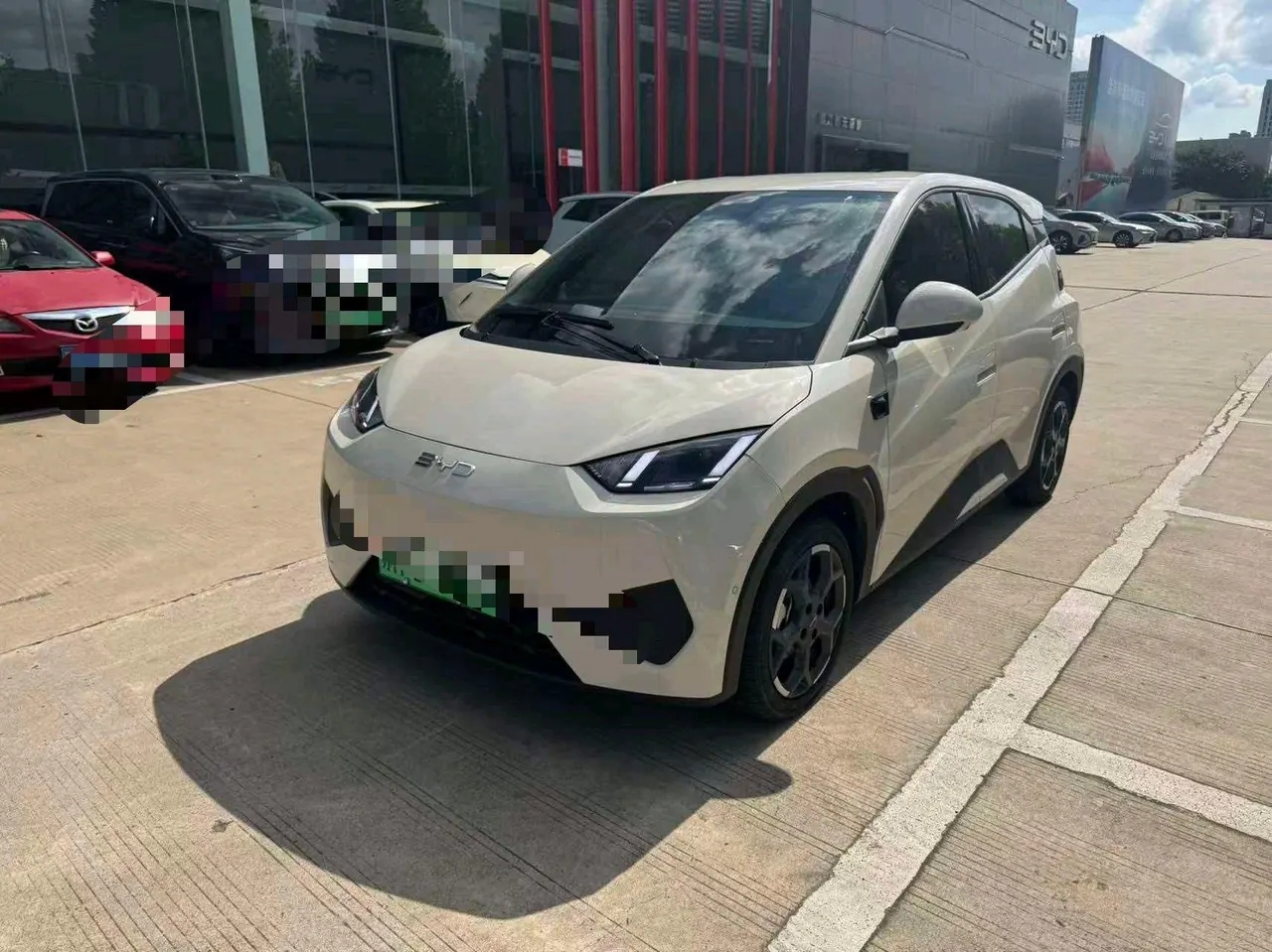 Open image lightbox: BYD 2025 Seagull Smart Driving Edition 305km Free Edition Automatic Gear
