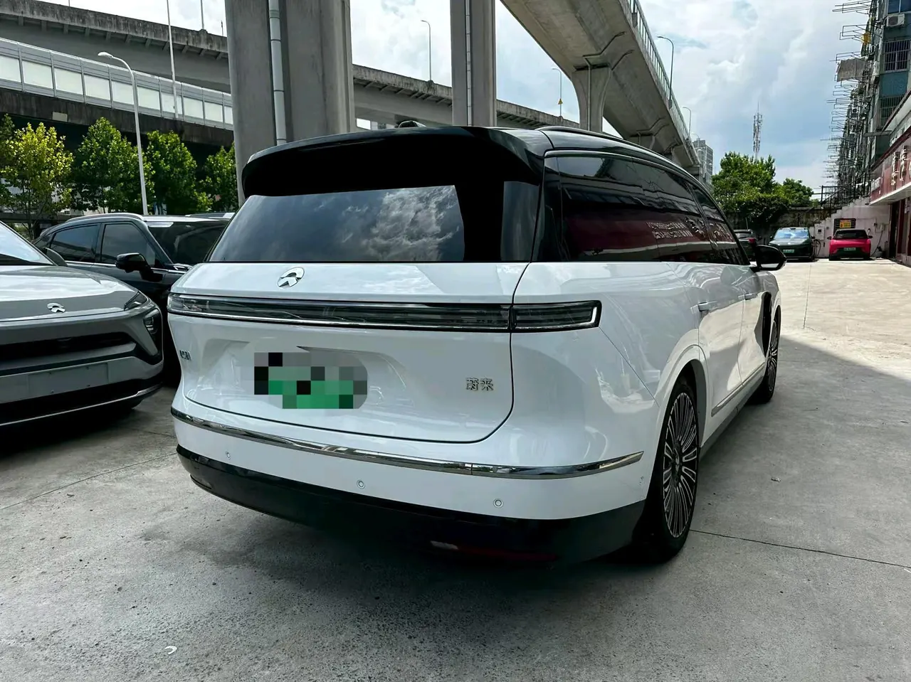 NIO 2026 ES8 6-seat executive deluxe automatic gear 6