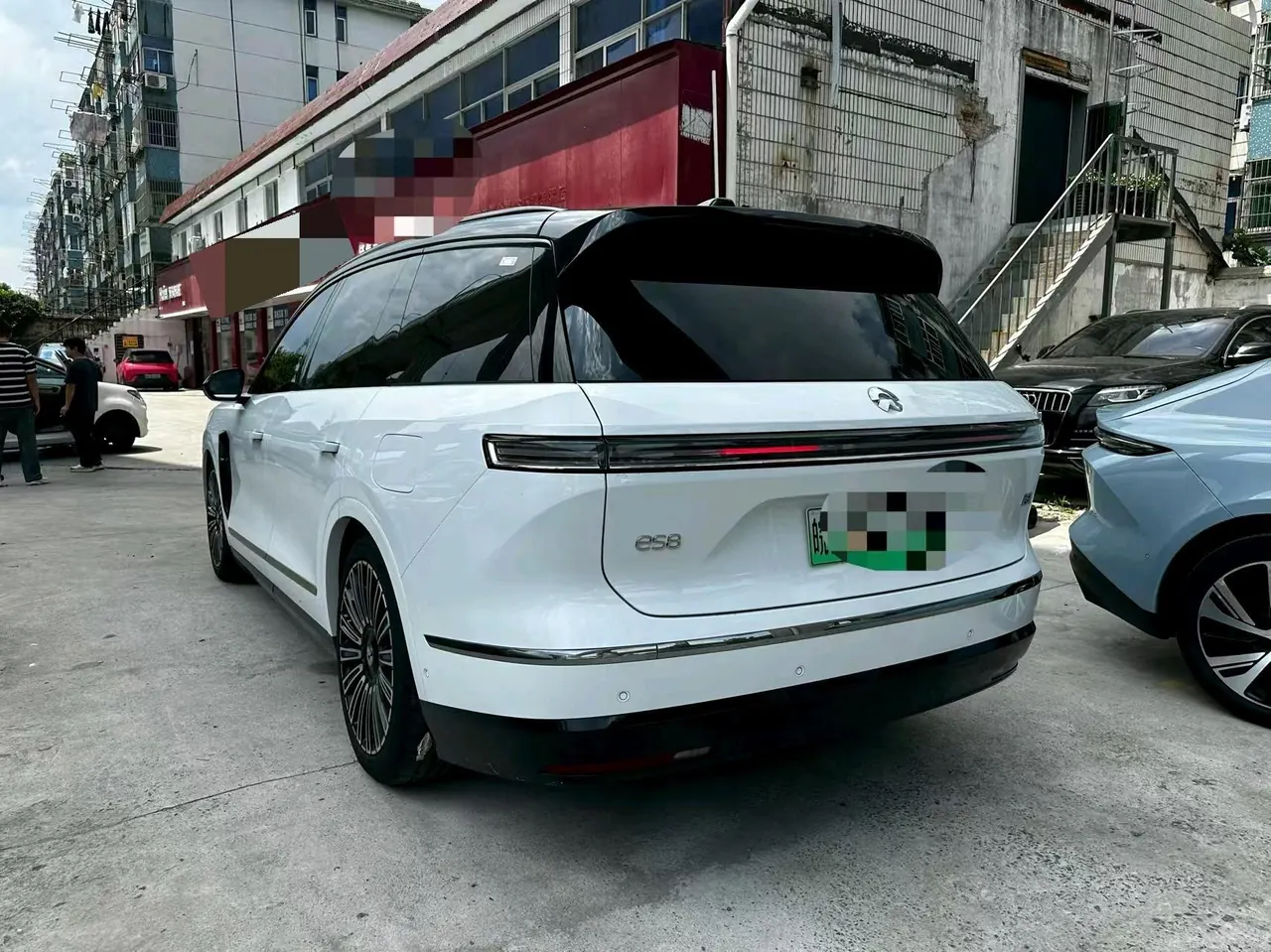NIO 2026 ES8 6-seat executive deluxe automatic gear 8