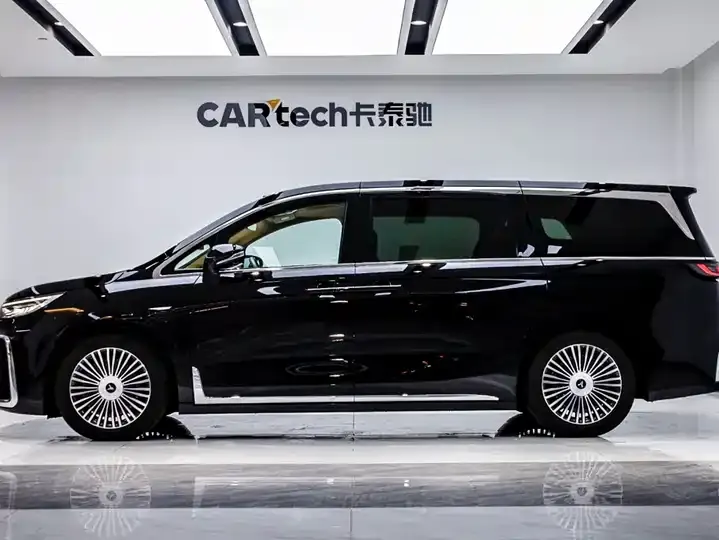 Voyah Dreamer 2025 PHEV Four-wheel Drive Excellence Dry Kun Edition 3