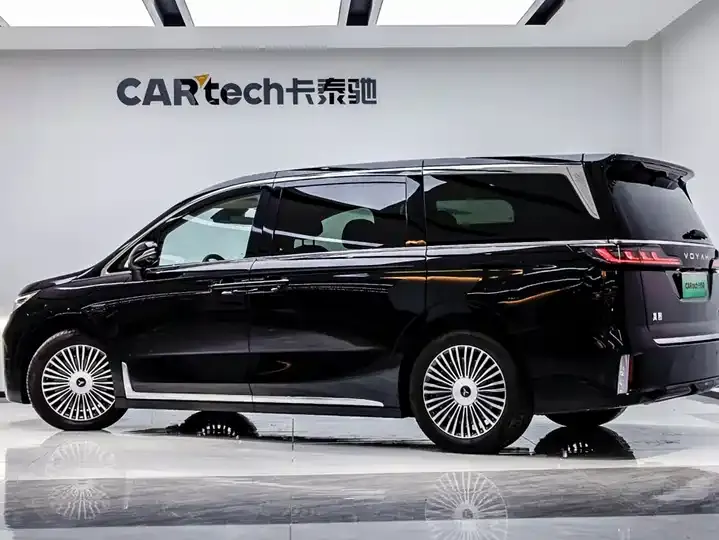 Voyah Dreamer 2025 PHEV Four-wheel Drive Excellence Dry Kun Edition 4