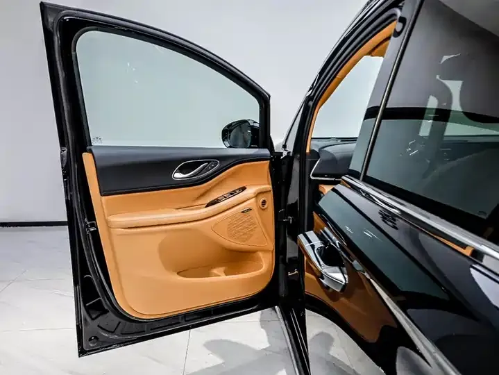 Voyah Dreamer 2025 PHEV Four-wheel Drive Excellence Dry Kun Edition 8