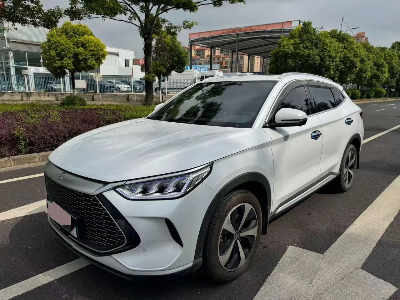 打开图片灯箱:BYD Song PLUS New Energy 2021 Song PLUS DM-i 1.5 Stepless 51KM Honorable Automatic Gear