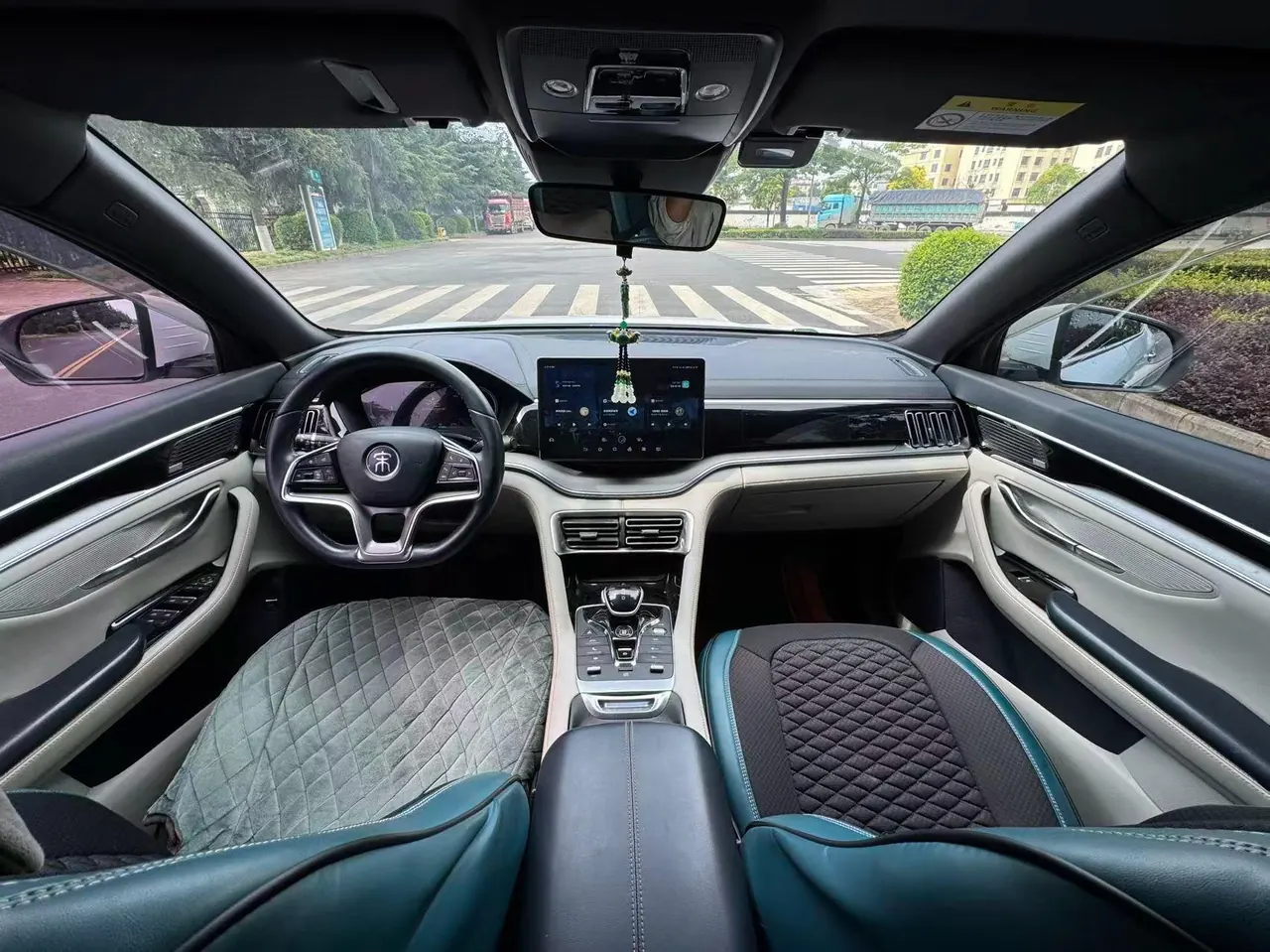 BYD Song PLUS New Energy 2021 Song PLUS DM-i 1.5 Stepless 51KM Honorable Automatic Gear 7