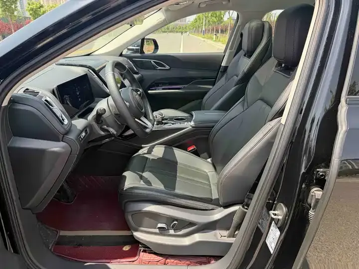 HongQi HS3 PHEV 2024 115km Edition 6