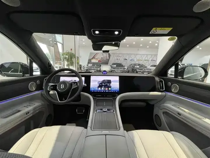 AITO M9 2024 extended range Ultra version 52kWh 6-seat version 12