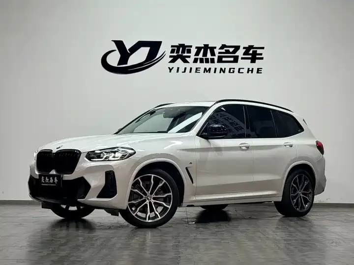 BMW X3 2022 xDrive30i Leading M Obsidian Night Suit - View 1
