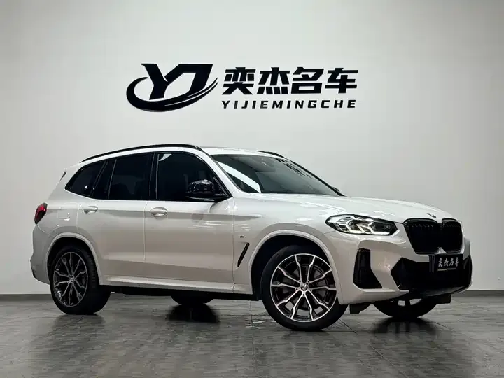 BMW X3 2022 xDrive30i Leading M Obsidian Night Suit 3