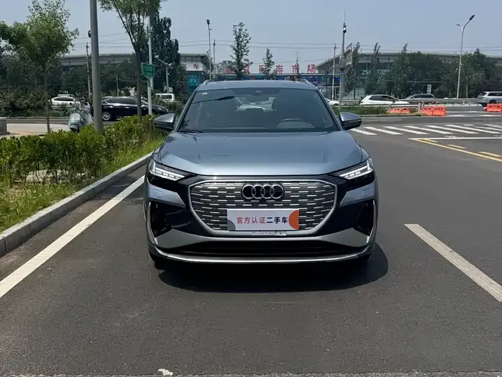 Audi Q4 e-tron 2023 50 e-tron quattro Edition 2