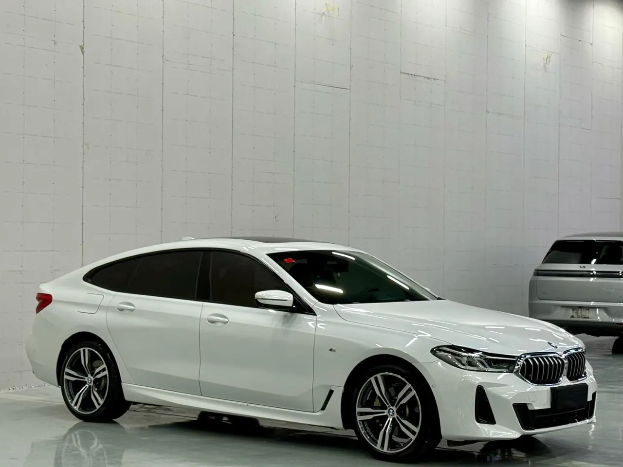 BMW 6 Series GT (Imported) 2021 GT 630i 2.0T Luxury Design Set Automatic Gear 3