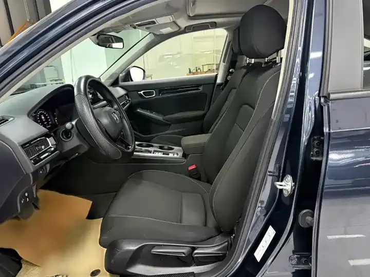 Civic 2022 240TURBO CVT Dynamic Edition 8