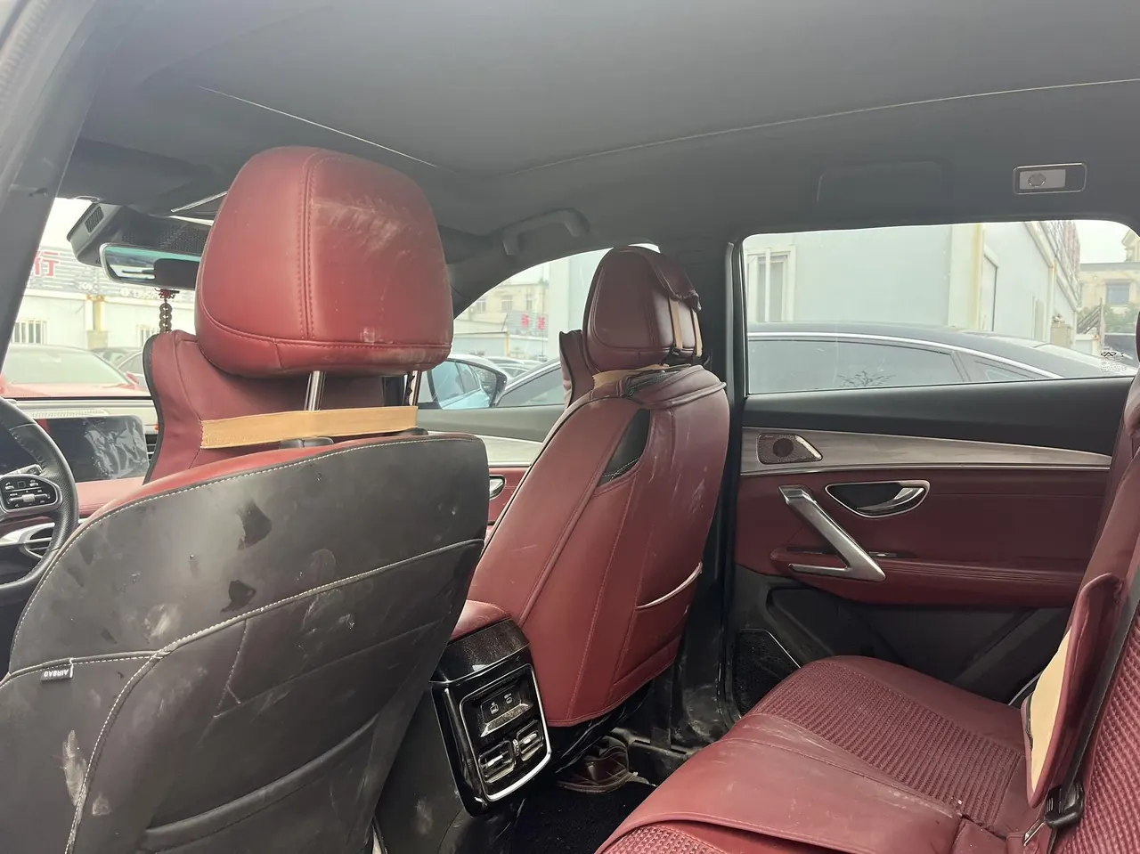 Jetour 2023 X70 PLUS 1.6T Strong PRO 7-seat Automatic Gear 5