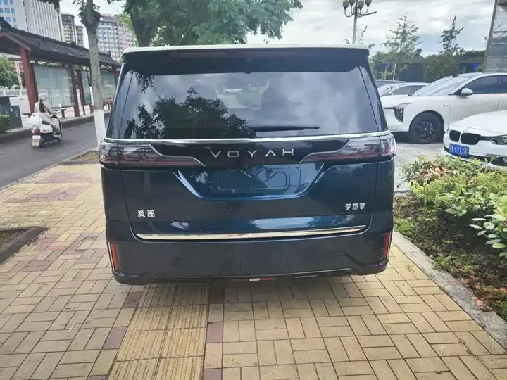 Voyah Dreamer 2025 PHEV Four-wheel Drive Flagship Dry Kun Edition 5