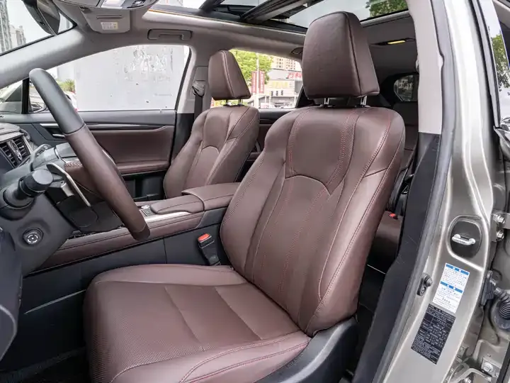 Lexus RX 2020 model modified 300 four-wheel drive elegant version 11