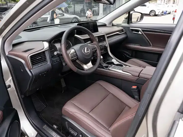 Lexus RX 2020 model modified 300 four-wheel drive elegant version 9