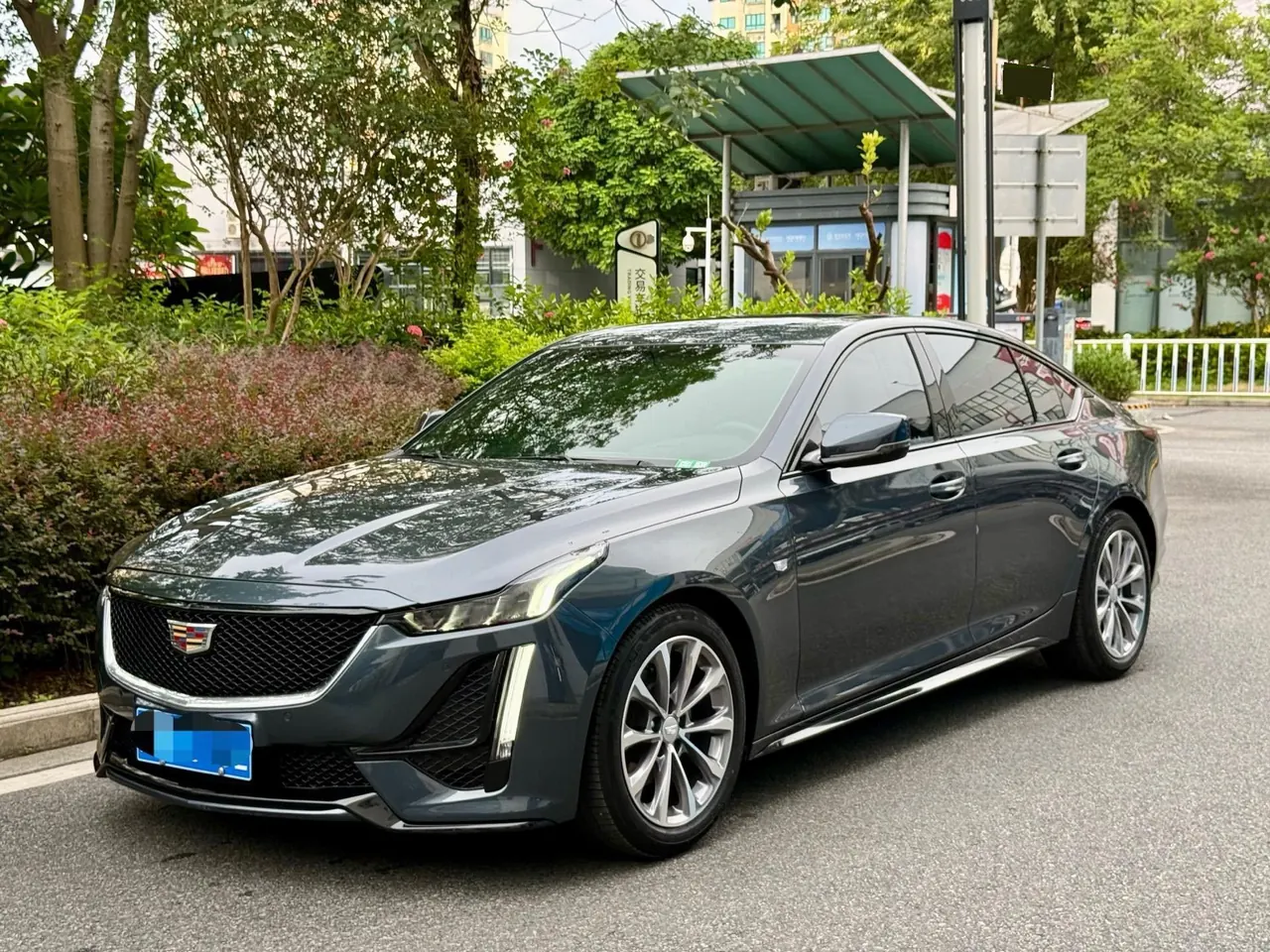 Открыть галерею: Cadillac 2021 CT5 2.0T 28T Leading Sports Automatic