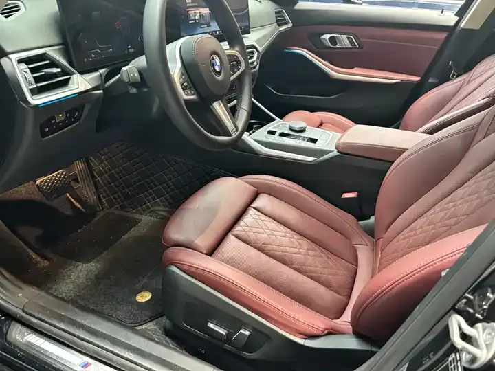 BMW 3 Series 2024 325i M Sports Suit 6