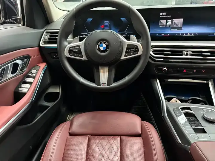 BMW 3 Series 2024 325i M Sports Suit 8