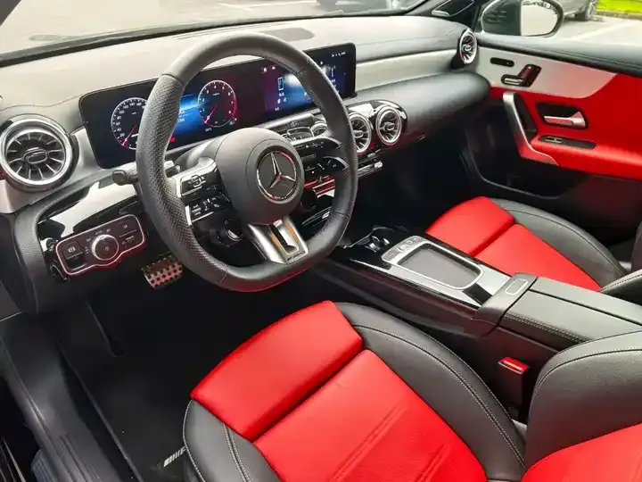 Mercedes Benz Class A AMG 2025 AMG A 35 L 4MATIC 6
