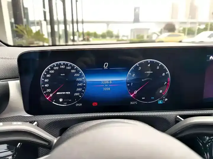 Mercedes Benz Class A AMG 2025 AMG A 35 L 4MATIC 7