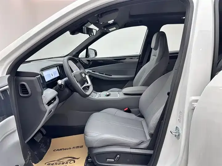 Galaxy L7 2025 EM-i 115km Discovery Edition 12