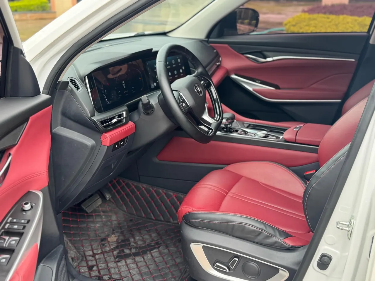 ChangAn 2020 CS75 PLUS 2.0T flagship automatic gear 3