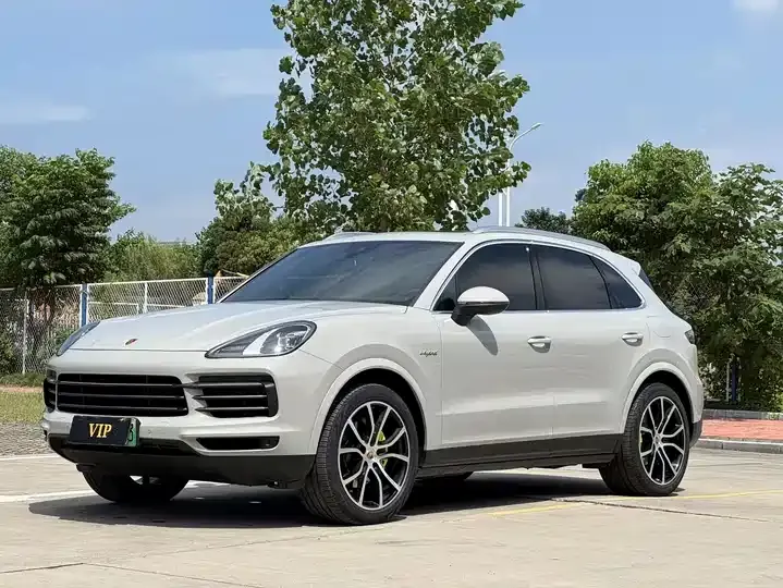 Open image lightbox: Cayenne New Energy 2021 Cayenne E-Hybrid 2.0T