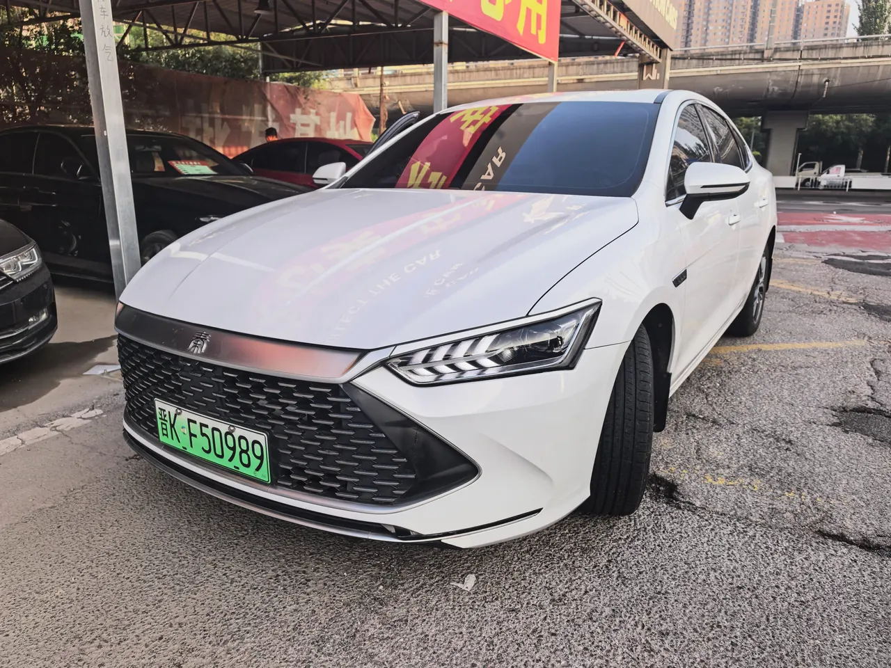 BYD 2021 Qin PLUS DM-i 1.5 stepless 120KM automatic gear - View 1