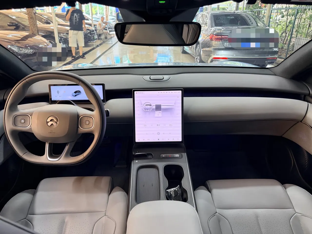 NIO 2024 ET5T 75kWh Touring automatic 8
